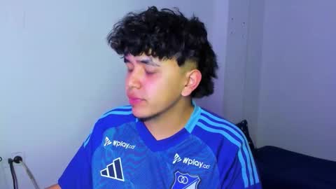 Thiago online show from December 2025 02:07:02 AM