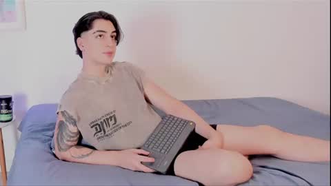 Snapshot of thiago_winteer chatting on July 2026 05:43:02 AM Thiago Winteer online show from July 2026 05:43:02 AM