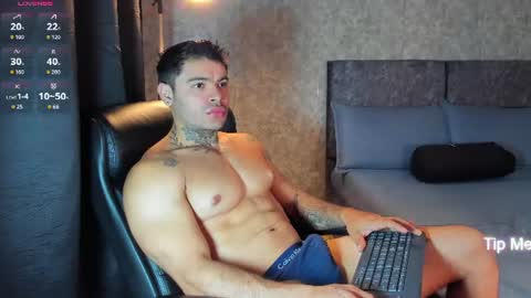 Snapshot of thiagoferrari1 chatting on July 2026 02:07:01 AM thiago online show from July 2026 02:07:01 AM