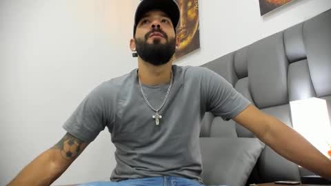 Thia Gomez online show from March 2026 07:09:01 PM