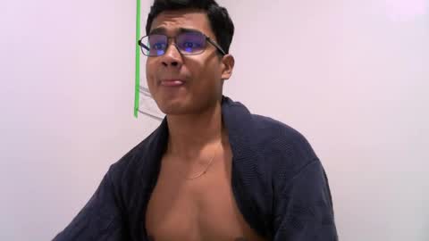 thiagovega_ online show from May 2026 06:31:02 AM