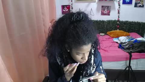 Snapshot of thiana_horny chatting on June 2026 01:24:02 PM thiana_horny online show from June 2026 01:24:02 PM
