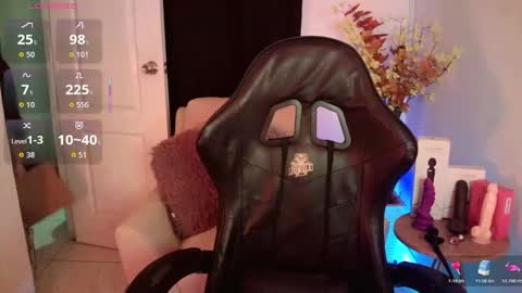 Snapshot of thiara_dor chatting on February 2026 03:32:02 AM Thiara Next Stream 0211 get my social media 3 online show from February 2026 03:32:02 AM