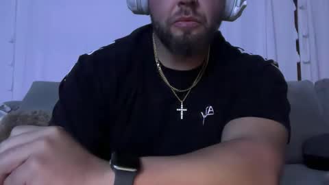 thiccbull12 online show from February 2026 06:54:01 AM