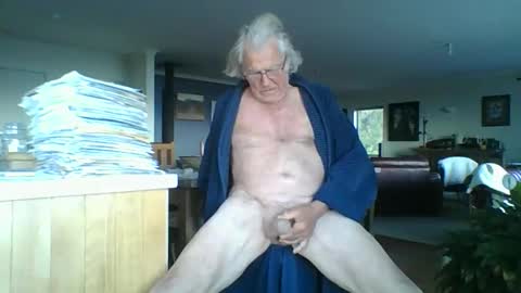 Snapshot of thickcockat71 chatting on October 2025 05:57:01 PM Thickcockat71 online show from October 2025 05:57:01 PM