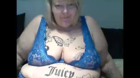 thickdarkangel online show from April 2026 01:56:02 PM