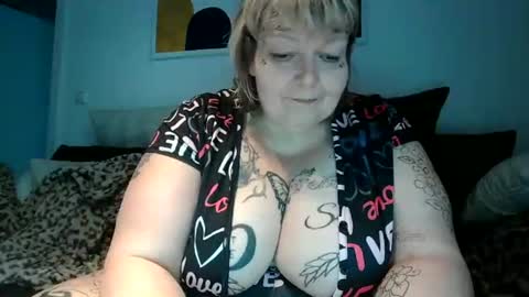 thickdarkangel online show from July 2026 06:44:01 PM