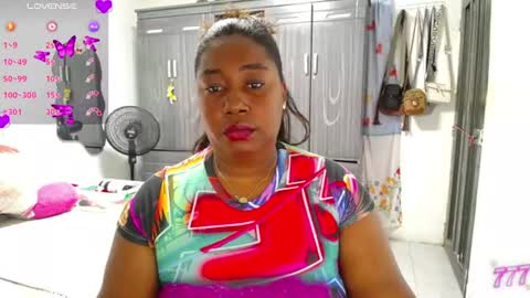 Snapshot of thickebonymilf chatting on July 2026 01:24:02 AM XIOMARA online show from July 2026 01:24:02 AM