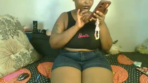 Snapshot of thickie_ chatting on November 2025 09:45:01 AM thickie_ online show from November 2025 09:45:01 AM