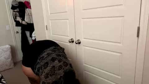 Snapshot of thickmorena chatting on October 2025 06:19:02 PM thickmorena online show from October 2025 06:19:02 PM