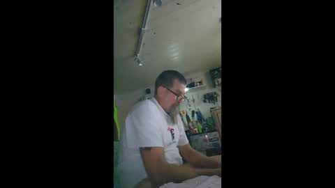Snapshot of thickwhiteboydick chatting on December 2025 07:49:02 AM thickwhiteboydick online show from December 2025 07:49:02 AM