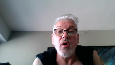 Snapshot of thierrypapineau chatting on August 2026 01:14:02 PM thierrypapineau online show from August 2026 01:14:02 PM