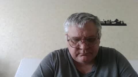 Snapshot of thierrysymp chatting on April 2026 04:15:01 PM Thierrysymp online show from April 2026 04:15:01 PM