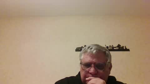 Snapshot of thierrysymp chatting on April 2026 08:18:01 PM Thierrysymp online show from April 2026 08:18:01 PM