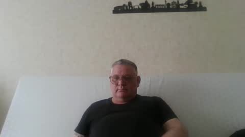 Snapshot of thierrysymp chatting on April 2026 04:01:01 PM Thierrysymp online show from April 2026 04:01:01 PM