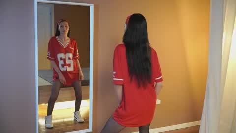 Snapshot of this_is_lilly chatting on May 2026 03:07:01 PM Lilly online show from May 2026 03:07:01 PM