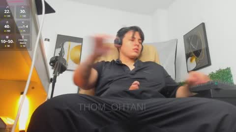 Snapshot of thom_ohtani chatting on May 2026 05:54:01 PM thom_ohtani online show from May 2026 05:54:01 PM