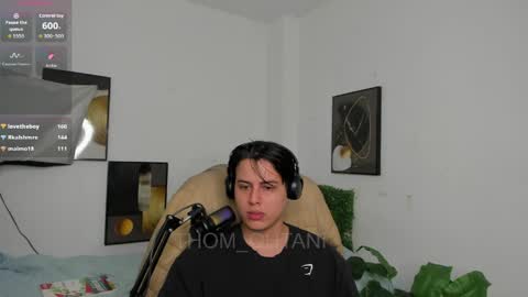 Snapshot of thom_ohtani chatting on June 2026 05:50:02 PM thom_ohtani online show from June 2026 05:50:02 PM