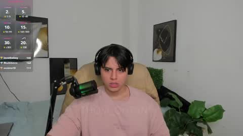 Snapshot of thom_ohtani chatting on June 2026 07:06:02 PM thom_ohtani online show from June 2026 07:06:02 PM