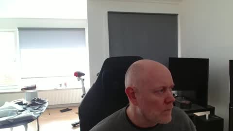 thomas315627 online show from April 2026 02:00:02 PM