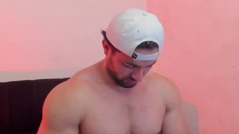 Snapshot of thomas_brandon chatting on April 2026 01:08:01 AM Thomas Brandon online show from April 2026 01:08:01 AM