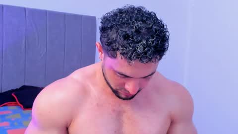 Snapshot of thomas_brandon chatting on June 2026 05:27:02 AM Thomas Brandon online show from June 2026 05:27:02 AM