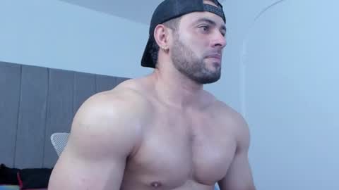 Snapshot of thomas_brandon chatting on June 2026 07:55:01 AM Thomas Brandon online show from June 2026 07:55:01 AM