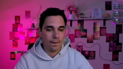 thomas_crow online show from April 2026 06:53:02 PM