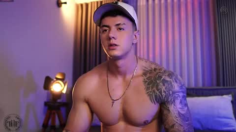 Thomas Falcon online show from September 2025 04:11:02 AM