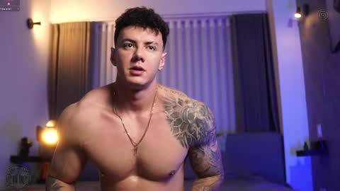 Thomas Falcon online show from October 2025 11:35:01 PM