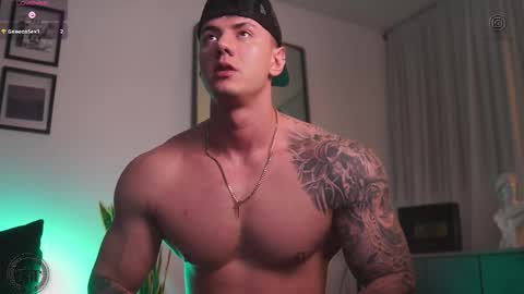 Thomas Falcon online show from November 2025 11:16:02 PM