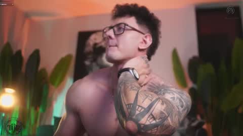 Thomas Falcon online show from November 2025 11:29:01 PM