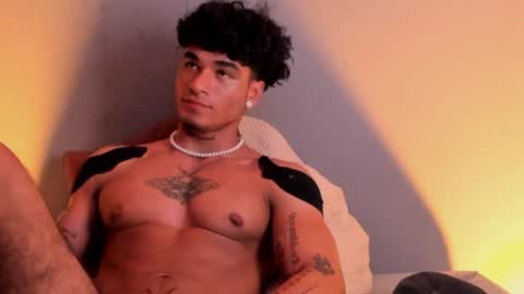 Snapshot of thomas_fit1 chatting on December 2024 05:28:02 AM Thomas 3 JUST STAY AND BE MY LAST LOVE online show from December 2024 05:28:02 AM