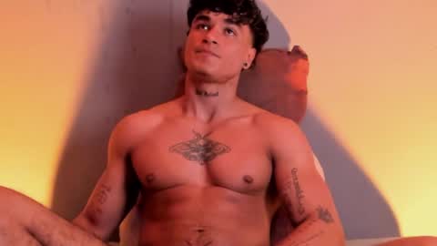 Snapshot of thomas_fit1 chatting on January 2025 03:23:02 AM Thomas 3 JUST STAY AND BE MY LAST LOVE online show from January 2025 03:23:02 AM