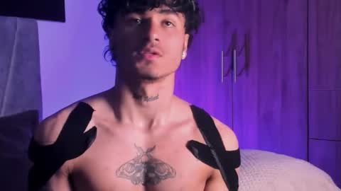 Snapshot of thomas_fit1 chatting on September 2025 04:12:02 AM Thomas 3 JUST STAY AND BE MY LAST LOVE online show from September 2025 04:12:02 AM