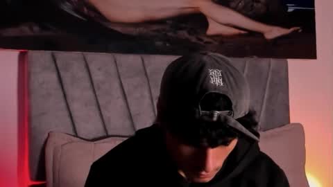 Snapshot of thomas_fit1 chatting on November 2025 02:21:01 AM Thomas 3 JUST STAY AND BE MY LAST LOVE online show from November 2025 02:21:01 AM