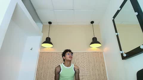 thomas online show from April 2026 08:11:01 PM