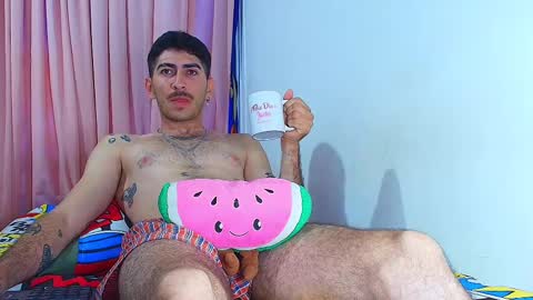 thomas_ks11 online show from February 2025 12:55:02 PM