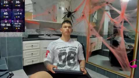 Thomas online show from October 2025 11:52:01 AM