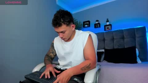 Thomas online show from April 2026 01:57:02 PM