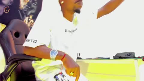 Thomas online show from February 2025 03:24:01 AM