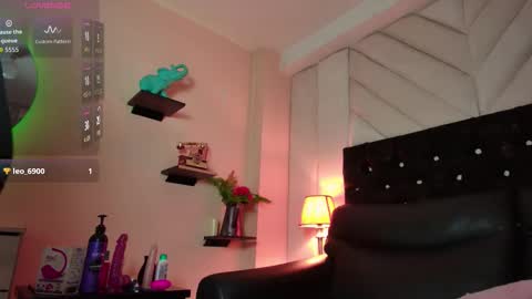 thomasandsamantha online show from February 2026 01:07:02 PM