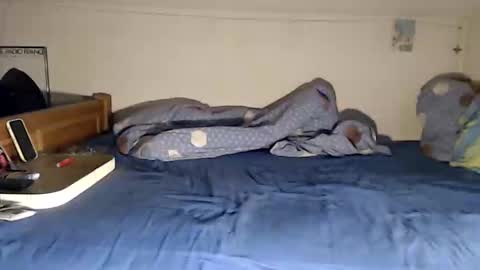 Thomas online show from December 2025 12:12:01 PM