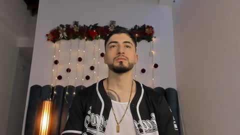 sweetfit boy online show from December 2025 05:28:02 PM