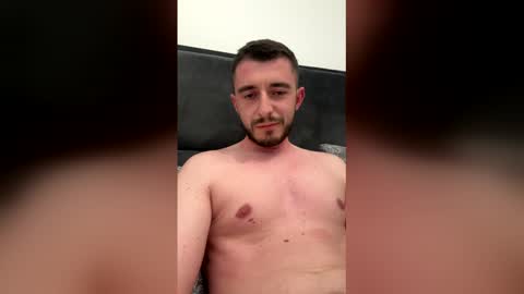 thomaspiston1996 online show from May 2026 04:47:02 PM