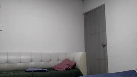 thonyy online show from October 2025 12:24:02 PM