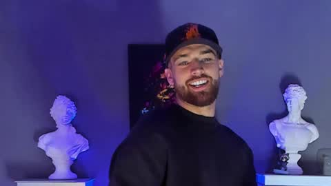 thor_evans online show from December 2025 01:11:01 AM