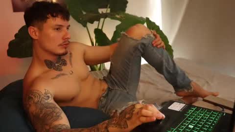 Sebastian online show from September 2025 05:02:02 PM