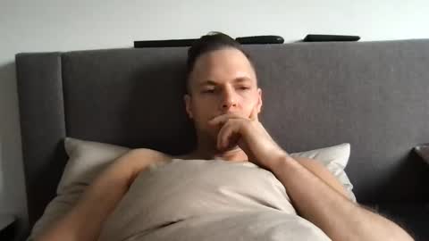 Snapshot of thorhh1991 chatting on January 2025 09:19:02 AM thorhh1991 online show from January 2025 09:19:02 AM