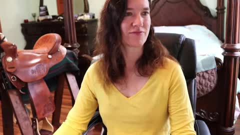 Snapshot of thornbury_rose chatting on March 2025 08:32:02 PM ThornburyRose online show from March 2025 08:32:02 PM